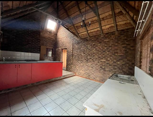 1 bed property to rent in PRESIDENT PARK AH
